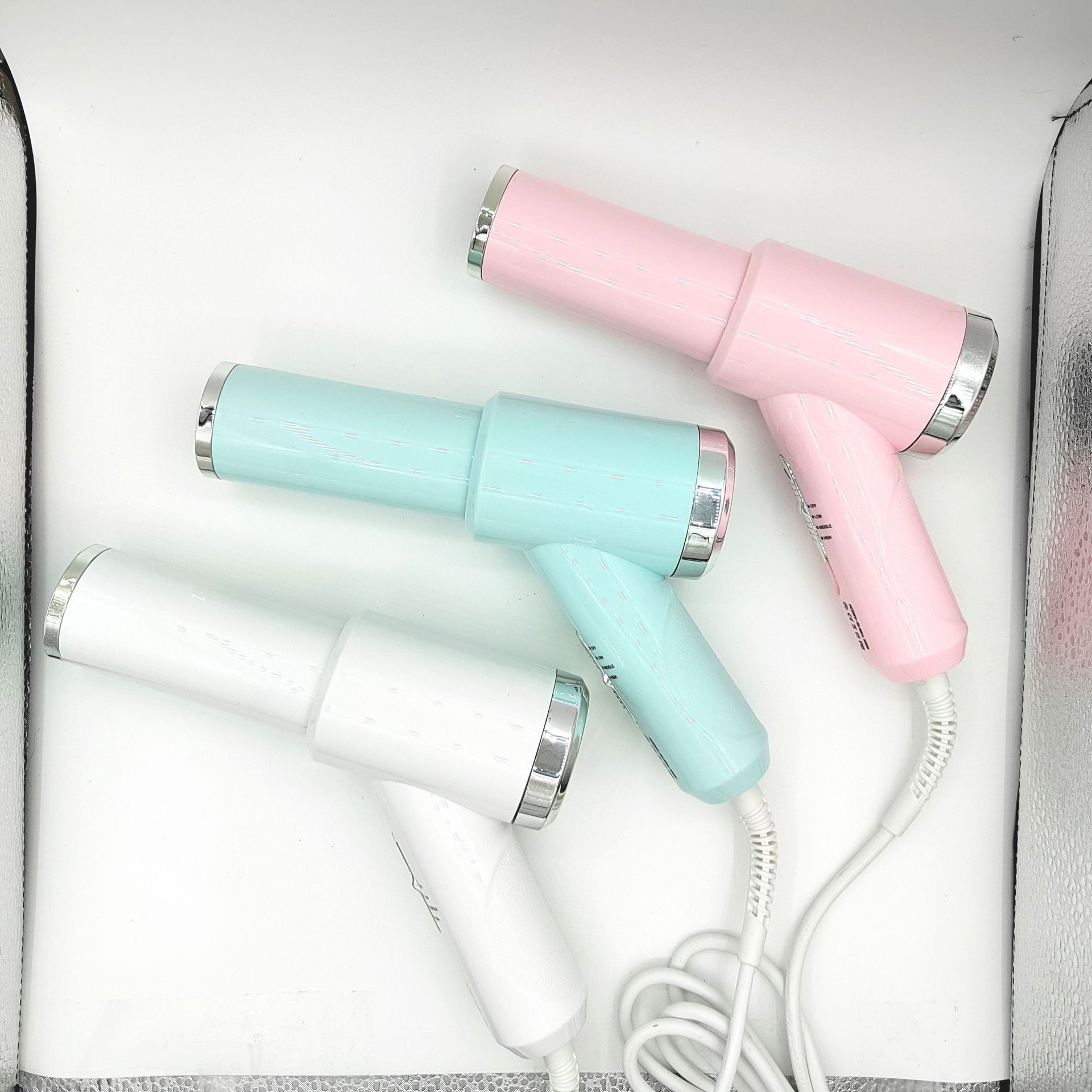 Pet Dryer Comb – Stress-Free Grooming & Quick Dry Care